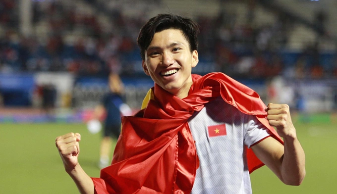 hanh trinh su nghiep tu cau thu tre den guong mat quen thuoc