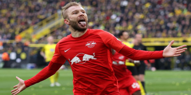 konrad laimer tai doi tuyen ao