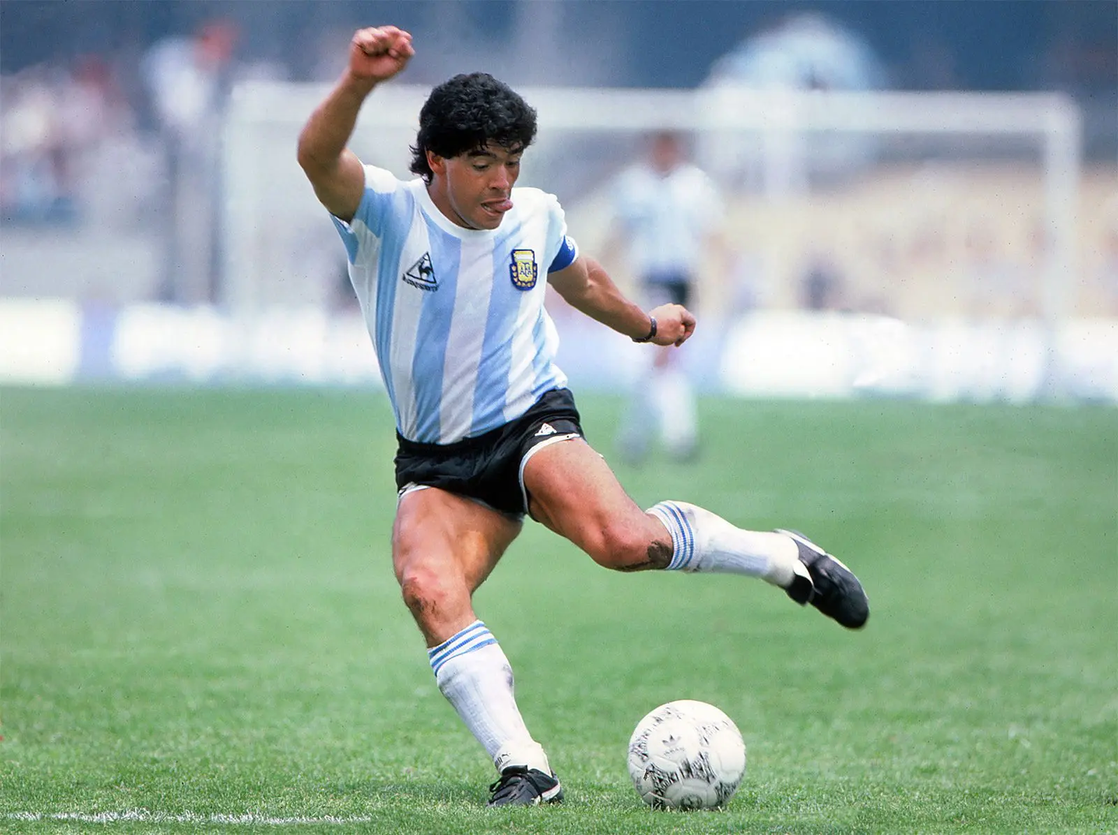 xmaz3v_Diego-Maradona-1986.webp
