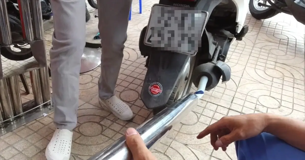 z56f6b khi thai xe may cropped 1768809305665