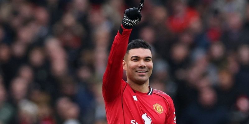 MU có nên giữ chân Casemiro ở giai đoạn tái thiết