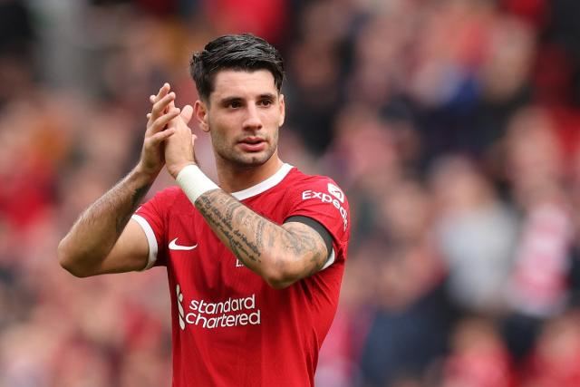 Xuất Thân Và Những Năm Tháng Đầu Đời