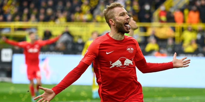 Cầu Thủ Konrad Laimer