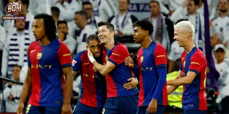 Phân tích bức tranh phong độ và nội lực