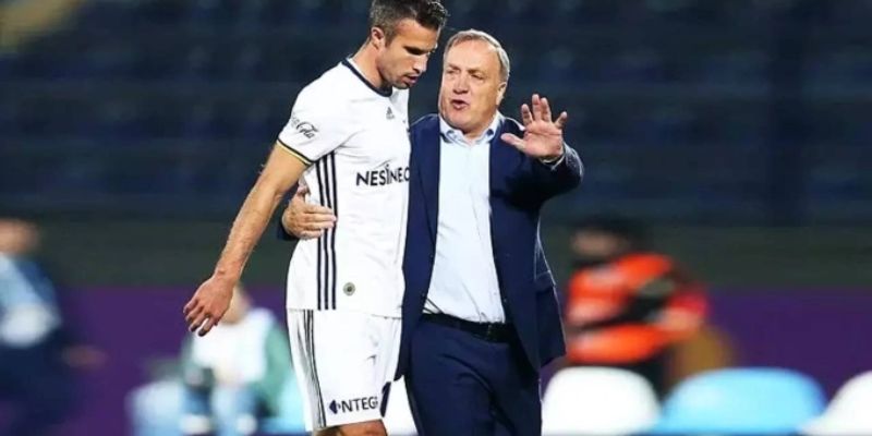 Dick Advocaat được xác định là cố vấn chiến lược