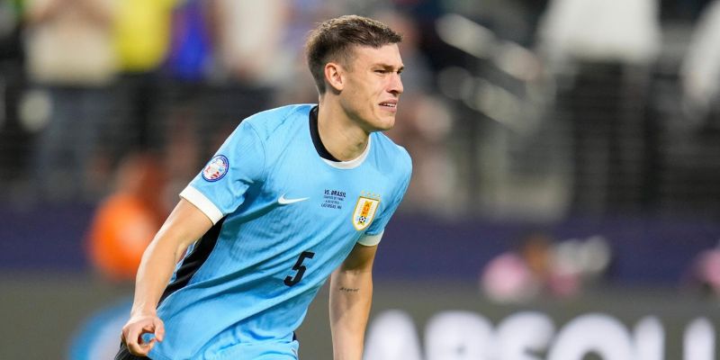 Giới Thiệu Chung Về Cầu Thủ Manuel Ugarte