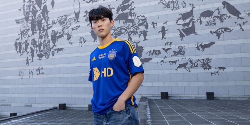 Giới thiệu về cầu thủ Yoon Jong-gyu