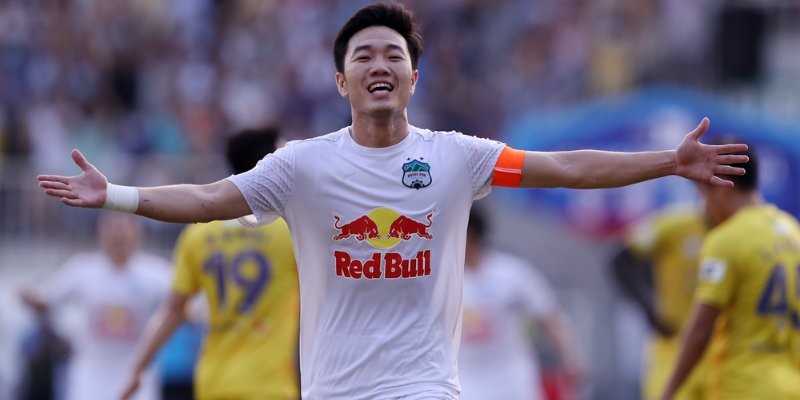 Hành trình sự nghiệp Lương Xuân Trường