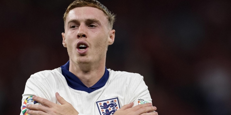 Hành trình sự nghiệp và thông tin cá nhân Cole Palmer