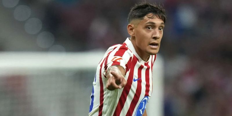 Nahuel Molina ăn mừng bàn thắng tại World Cup 2022 rực rỡ