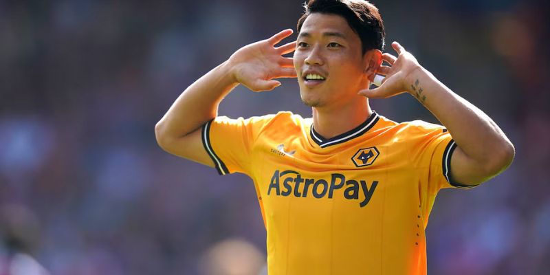 Hwang Hee-chan là ai? Thông tin cá nhân và lý lịch