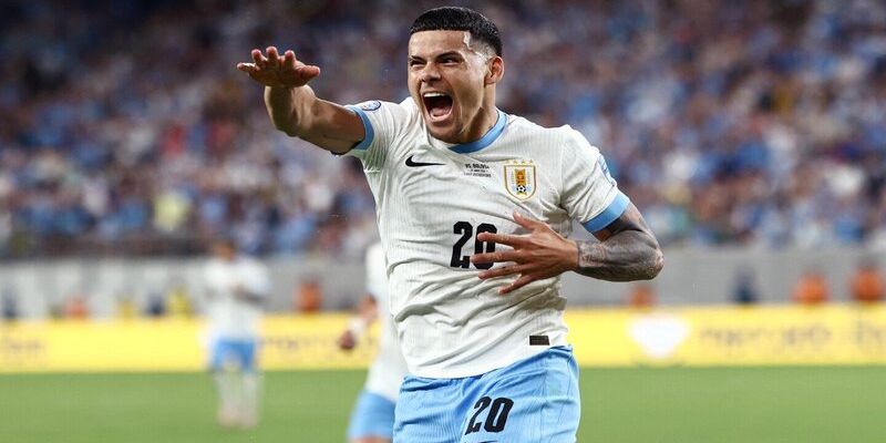 Điểm mạnh và những hạn chế của Maximiliano Araújo