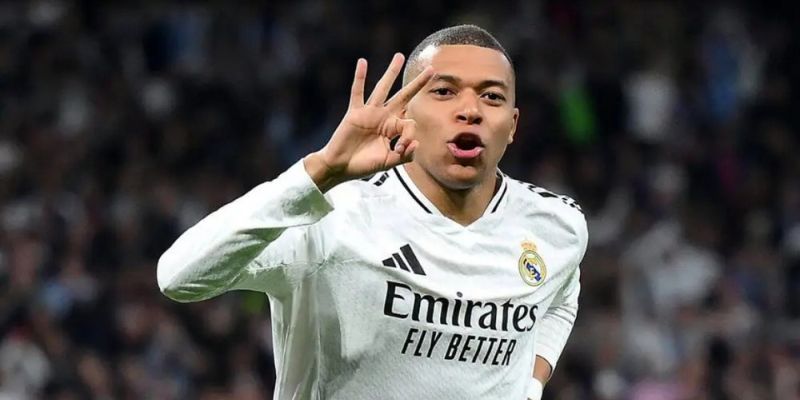 Mbappe ra mắt hoành tráng tại Santiago Bernabeu