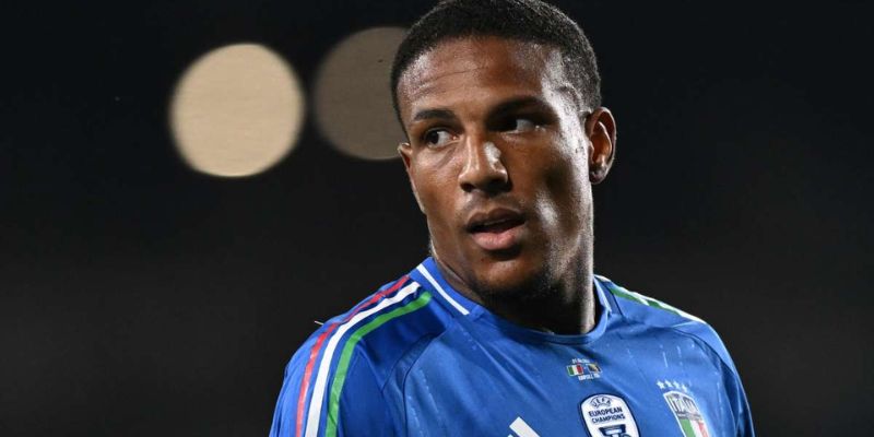 Phong Cách Thi Đấu Của Michael Folorunsho