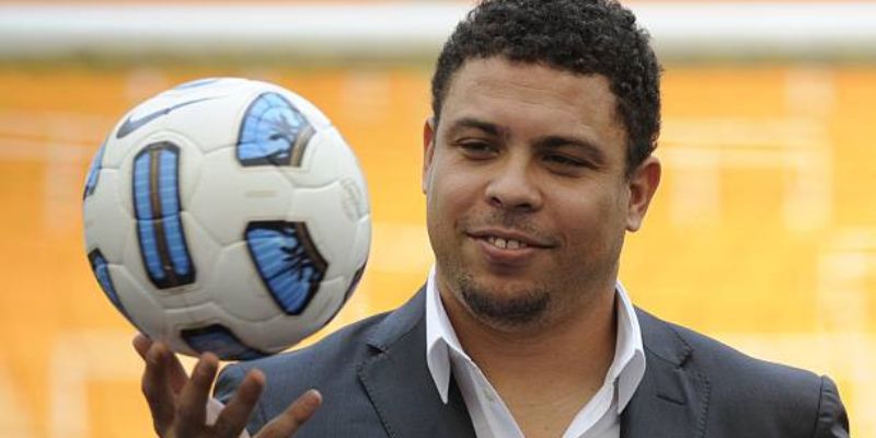 Đỉnh cao World Cup 2002 và sự hồi sinh thần kỳ