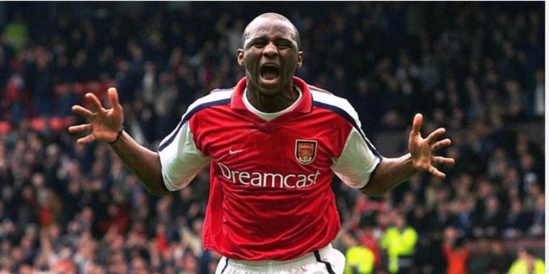 Móng nhà nằm ở giữa sân: Arsenal “khóa cửa” từ khu vực nguy hiểm nhất