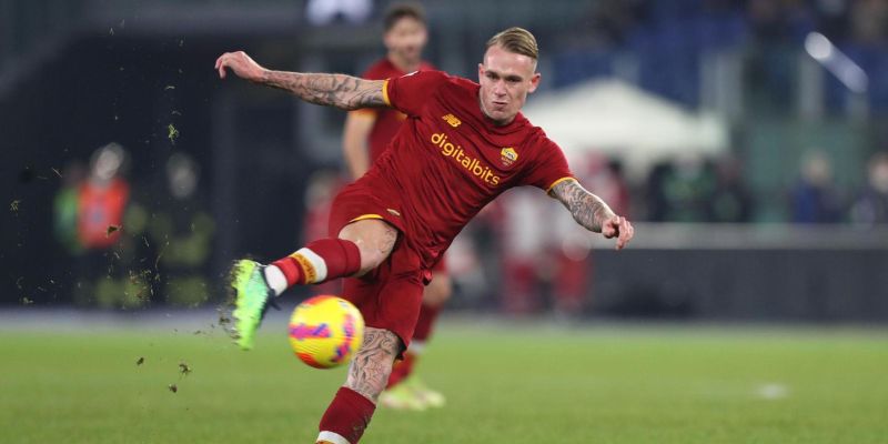 Phong Cách Thi Đấu Và Điểm Mạnh Nổi Bật