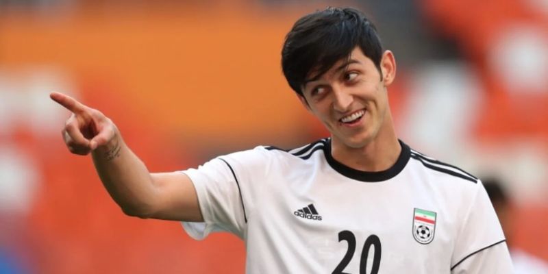 Tiểu sử về chân sút vàng Sardar Azmoun