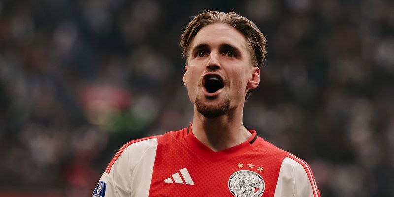 Thông tin tổng quan về Kenneth Taylor