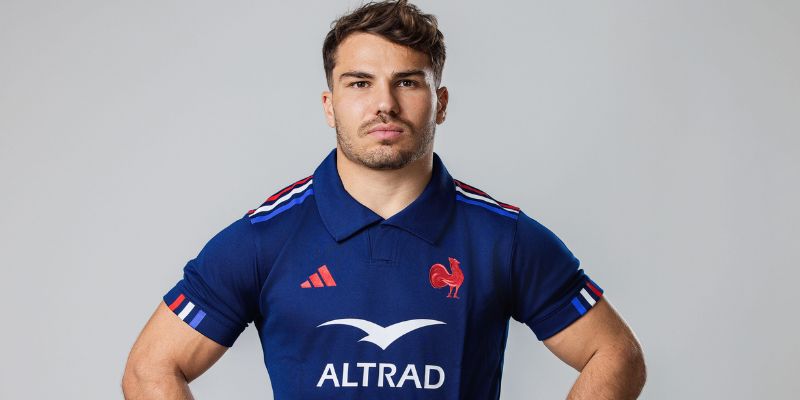 Phân tích phong cách thi đấu: Sự kết hợp giữa sức mạnh và trí tuệ