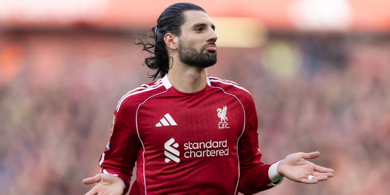 Thủ quân trẻ tuổi và linh hồn của đội tuyển quốc gia Hungary