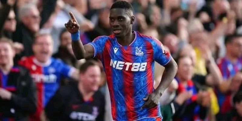 Ismaila Sarr là ai? Thông tin cá nhân và lý lịch