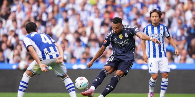 Các cầu thủ Real Sociedad ăn mừng chức vô địch Copa del Rey