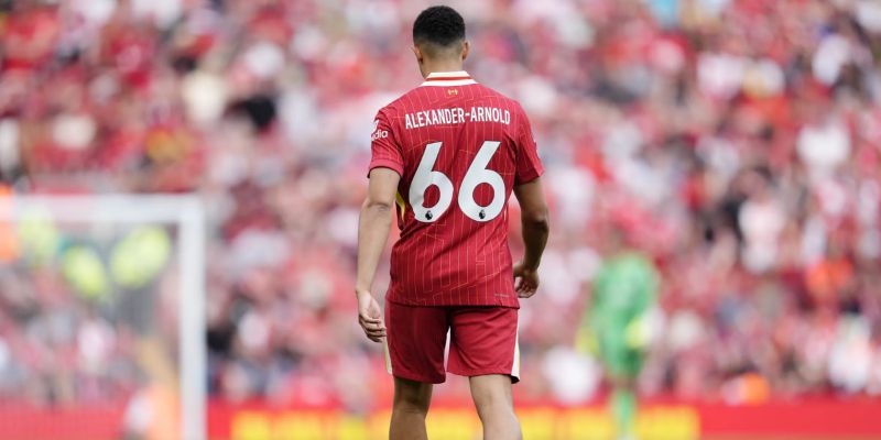 Cuộc Sống Ngoài Sân Cỏ Của Trent Alexander-Arnold