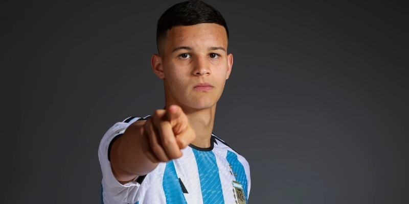 Giá trị chuyển nhượng hiện tại của tài năng trẻ Valentín Carboni