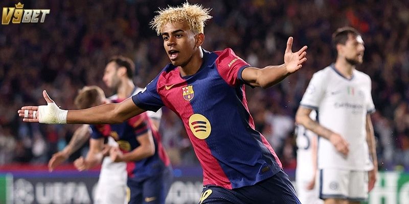 Yamal tỏa sáng giúp Barca bừng tỉnh