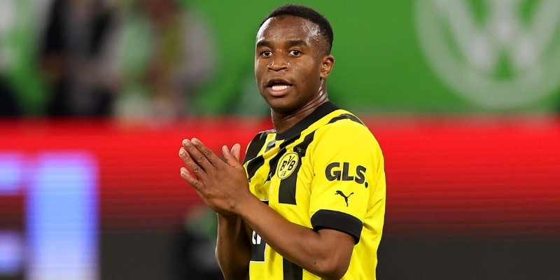 Những kỷ lục vĩ đại Youssoufa đã xác lập