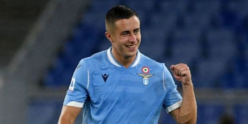 Giới Thiệu Chung Về Adam Marusic