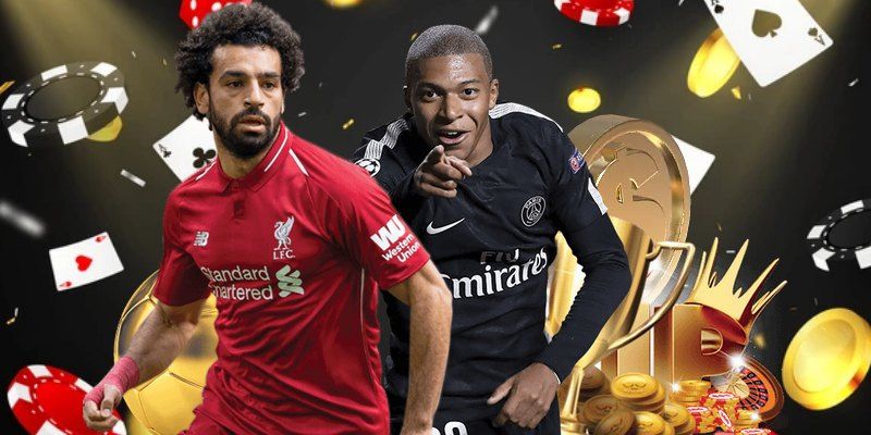 Carragher nói thẻ đỏ Man Utd quá nặng khi đấu với Leeds