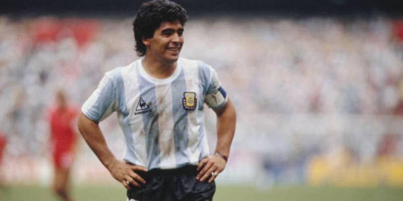 Cuộc đời và sự nghiệp rực rỡ của Diego Maradona