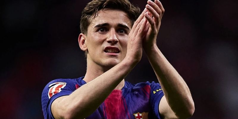 Tuổi thơ và hành trình đến với bóng đá chuyên nghiệp