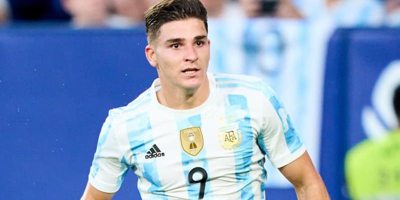 Các câu lạc bộ hàng đầu mà Julián Álvarez từng thi đấu