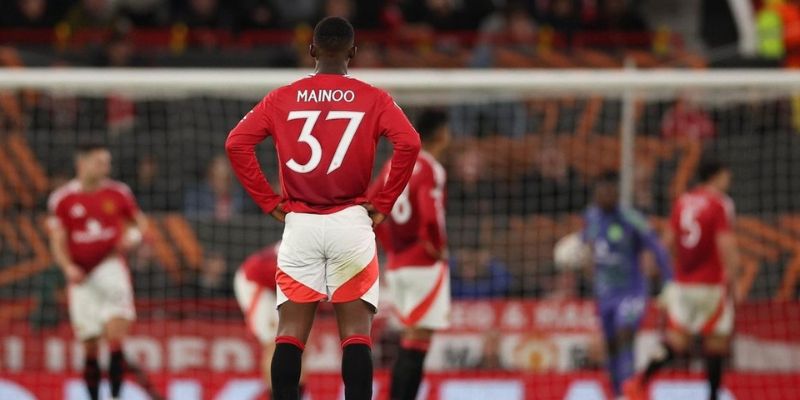 Phong cách thi đấu: Sự kết hợp giữa chất Anh và tư duy hiện đại