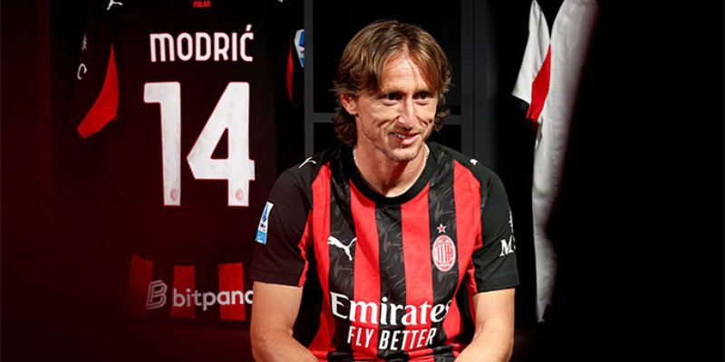 Nghệ thuật xoay người và thoát pressing không dựa vào tốc độ