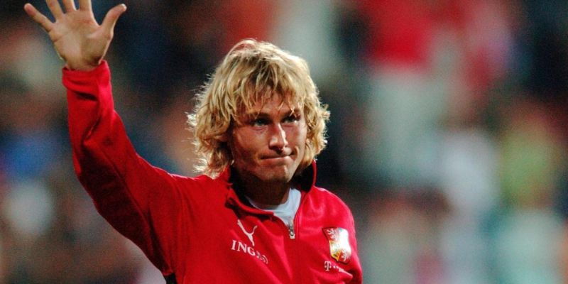 Sự ngiệp cầu thủ Nedved