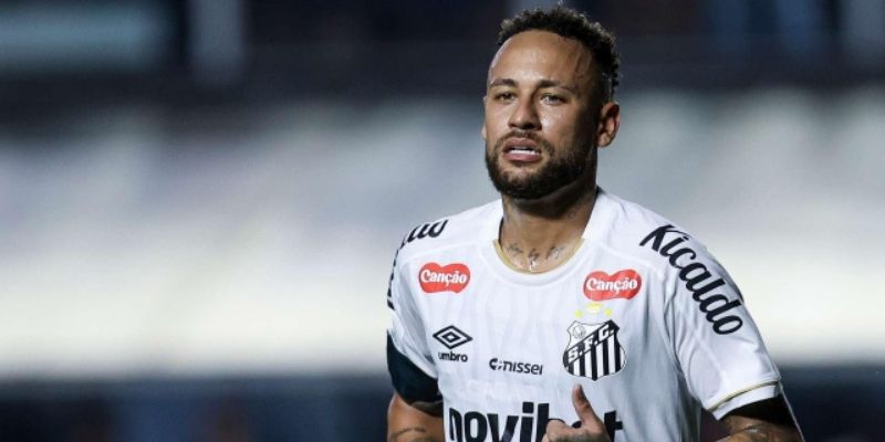 Tài năng và tranh cãi – hai mặt song hành trong sự nghiệp