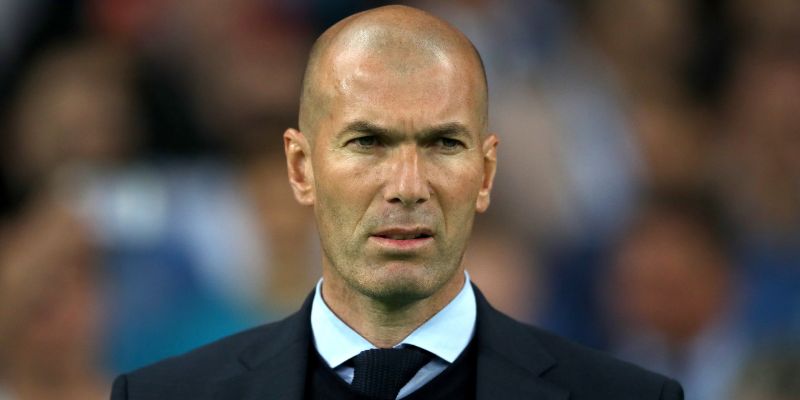 Những khoảnh khắc truyền cảm hứng từ Zidane trên sân