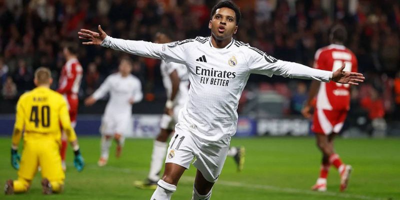 Rodrygo và cách nhận diện điểm yếu tạm thời trong hệ thống đối phương  - Nguồn: uw88