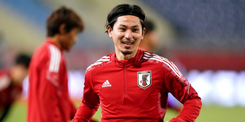 Takumi Minamino là ai? Khởi đầu từ lò đào tạo Cerezo Osaka