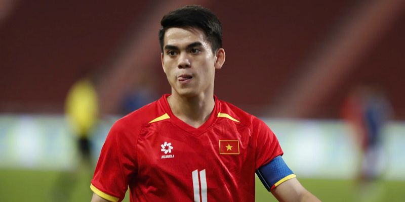 Vị trí thi đấu của Khuất Văn Khang có gì đáng chú ý?