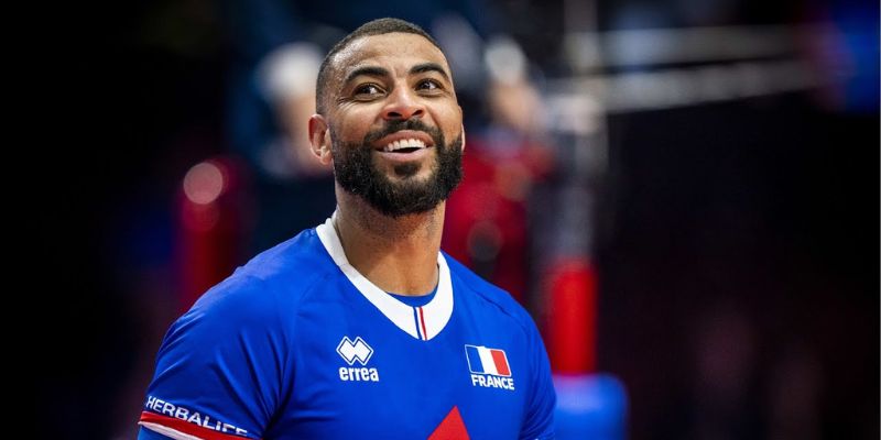 Những góc khuất và cá tính mạnh mẽ ngoài sân cỏ