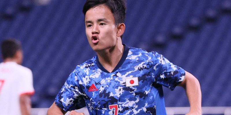 Phong cách thi đấu: Sự tinh tế của một nghệ sĩ bóng đá