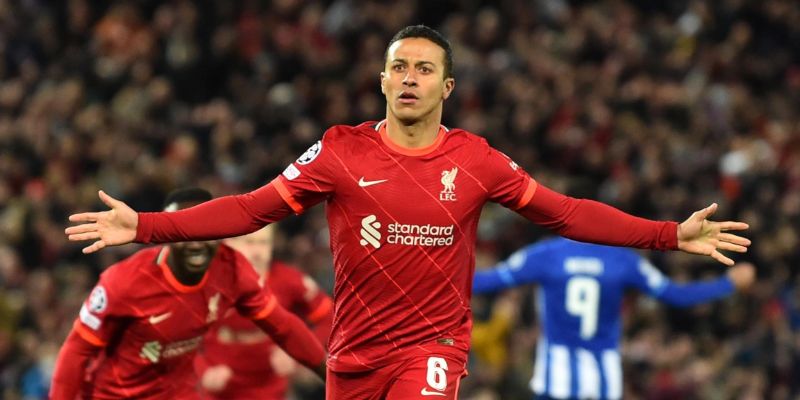 Cuộc Sống Ngoài Sân Cỏ Của Thiago Alcantara