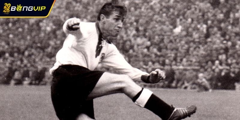 Fritz Walter để lại nhiều dấu ấn lớn trong bóng đá