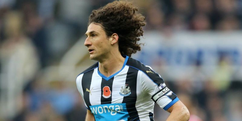fabricio coloccini chinh phuc premier league 1