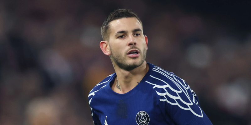 Phong Cách Thi Đấu Của Lucas Hernandez